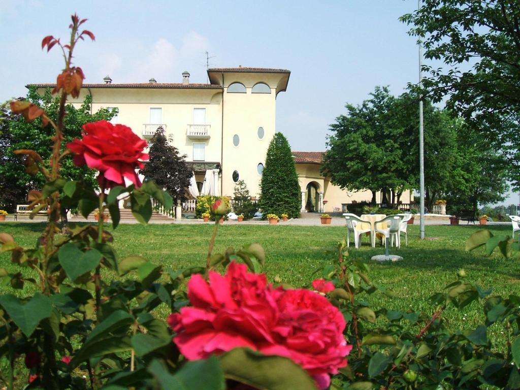 Villa Belvedere 1849 Misano di Gera dʼAdda المظهر الخارجي الصورة